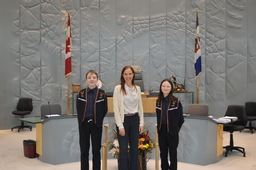 PH 517 - Page Photograph : Miniser Caroline Wawzonek, MLA for Yellowknife South and Pages Zachary Messier and Mathile Plourde